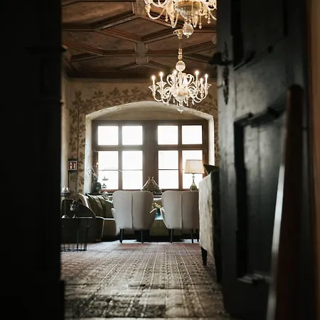 Schloss Freudenstein 5* Appiano Sulla Strada Del Vino